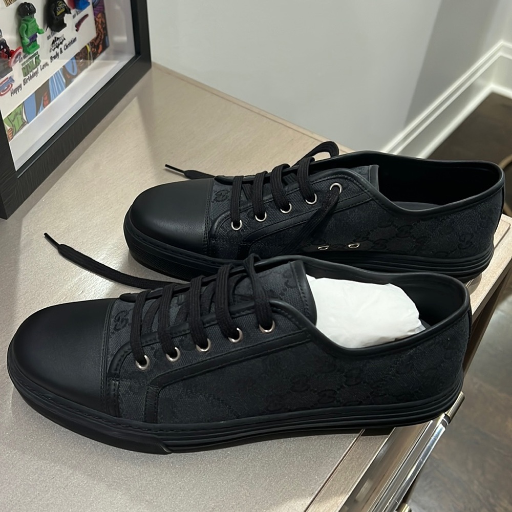 Gucci Men’s Sneakers - BRAND NEW - SIZE 9
